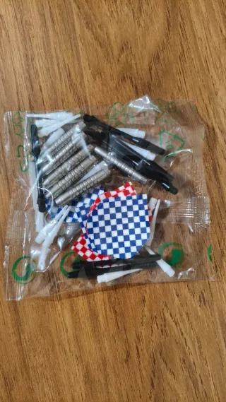 Kit 6 dardos desmontables + 15 puntas