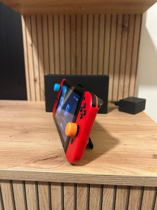 Nintendo Switch Azul Neón/Rojo Neón V2 +Accesorios