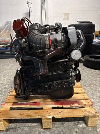 Motor Fiat 124 spider 2000