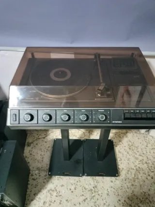 Equipo Philips 571 + Altavoces