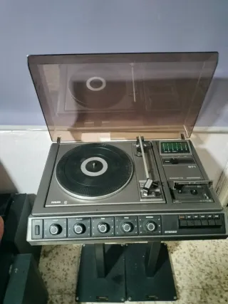 Equipo Philips 571 + Altavoces