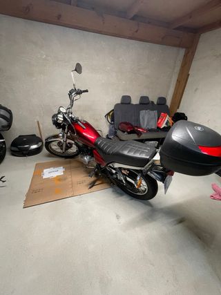 Yamaha SR 250 Special Roja