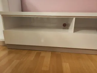 Mesa TV blanca zócalo beige, 1,80 m largo×51cm