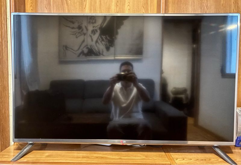 TV LG 47 47LB630V Plata