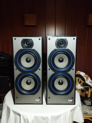 Altavoces Bowers & Wilkins DM220i