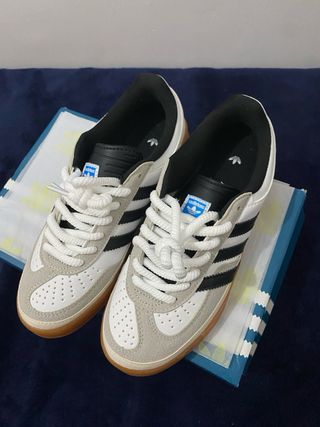 Adidas Gazelle x Bad Bunny Gris/Blanco