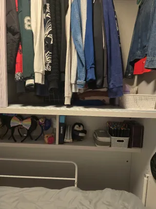 Mueble Cama Abatible Blanco y morado