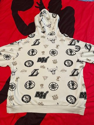 Sudadera NBA Bershka Estampada Talla M