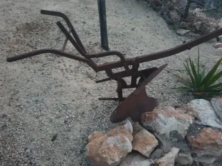 Arado antiguo de labranza