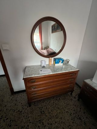 Cómoda 4 cajones con tapa de mármol