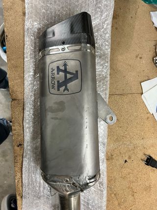 Escape Arrow Pista ZX6R 2025