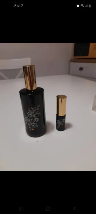 Portapennelli e portaprofumi nero e oro