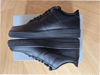 Nike Air Force 1 Low '07 Talla 42.5