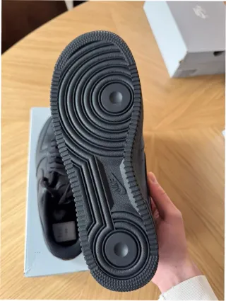 Nike Air Force 1 Low '07 Talla 42.5