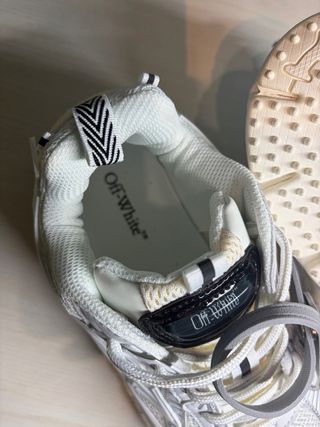 Off-White Scarpe da Ginnastica Bianche Argento