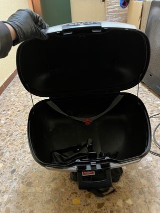 Maleta SHAD SH45 para MT07 con instalación