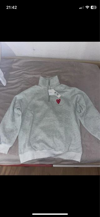 Comme des Garçons Zip Gris Corazón Rojo
