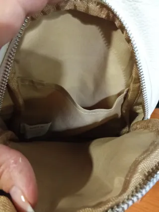 Bolso blanco con correa