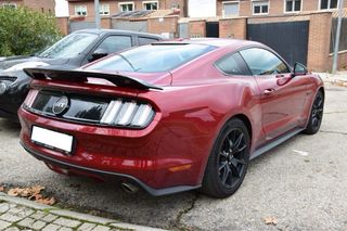 Ford Mustang GT Fastback 5.0
