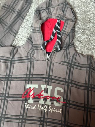 Sudadera con capucha roja y marrón Talla XL