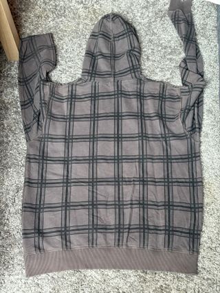Sudadera con capucha roja y marrón Talla XL