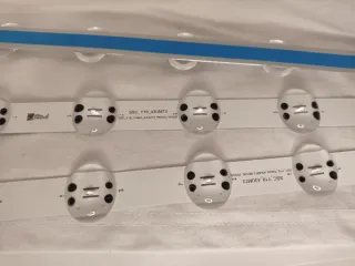 3 Tiras LED SSC_Y19_43UM73