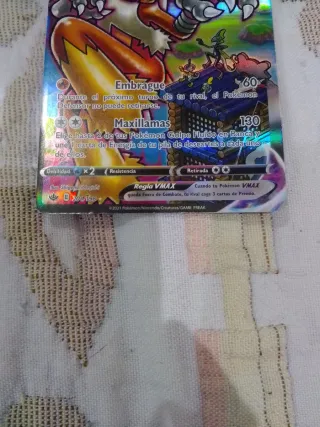Carta Pokémon Blaziken VMAX 320 PS Coleccionable