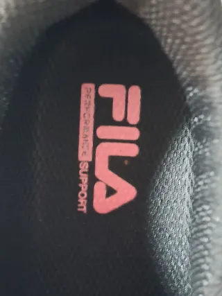 Zapatillas  running Fila BERYLLIUM Negro/Rosa