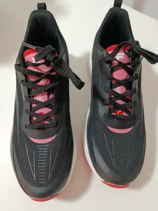 Zapatillas  running Fila BERYLLIUM Negro/Rosa