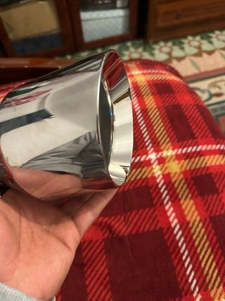 Cola de escape Remus