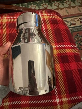 Cola de escape Remus