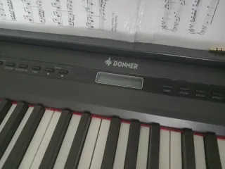 Piano Eléctrico Digital Donner