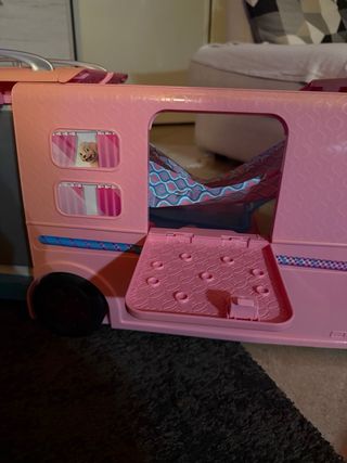 Camper Barbie rosa