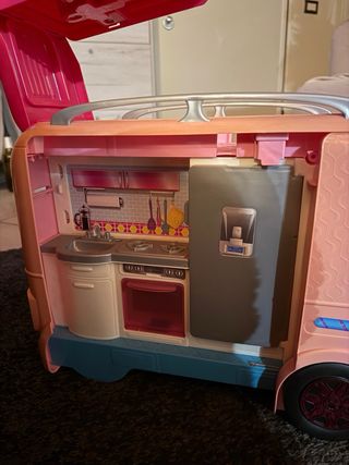 Camper Barbie rosa