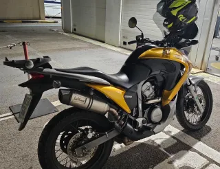 Honda Transalp 700 Adventure Negra/Amarilla