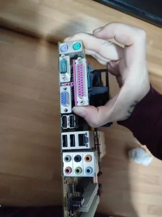 Placa Base ASUS P5KPL-CM