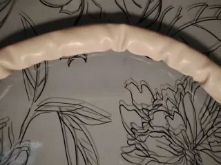 Bolso Stradivarius crema acolchado