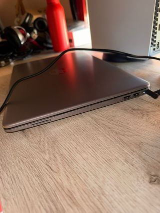 Portátil HP 255 G9 Gris