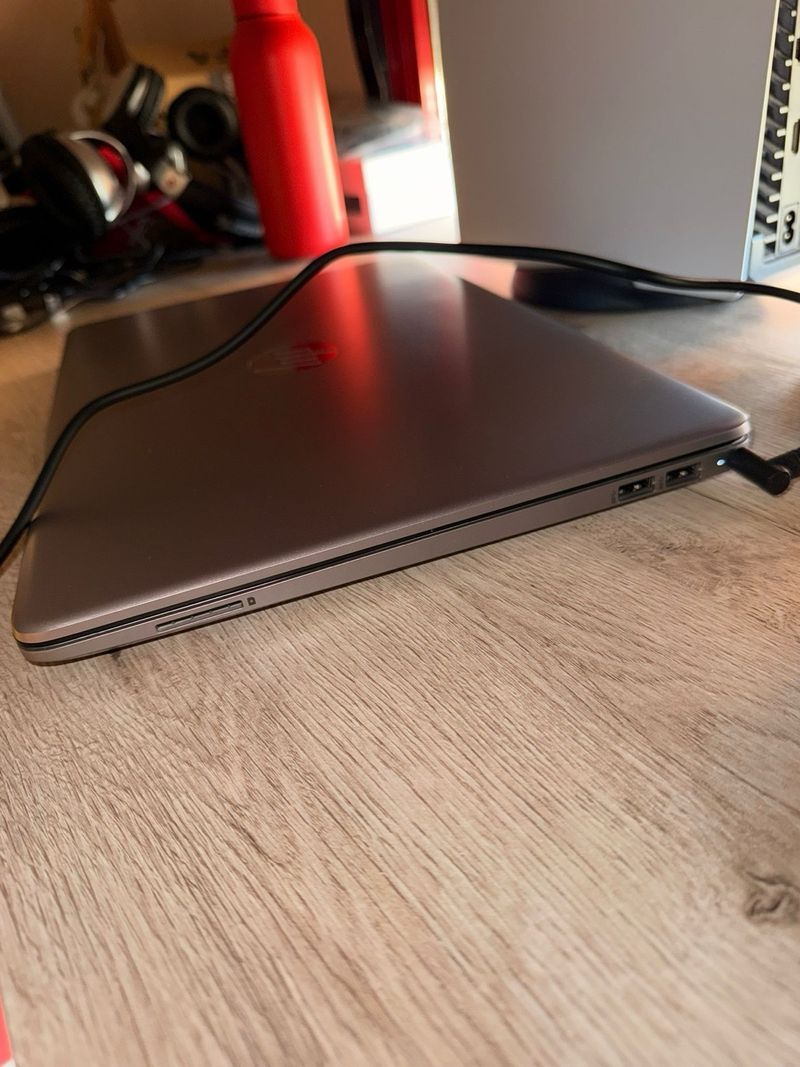 Portátil HP 255 G9 Gris afbeelding 3