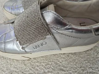 Liu Jo sneakers pelle argentata con fascia