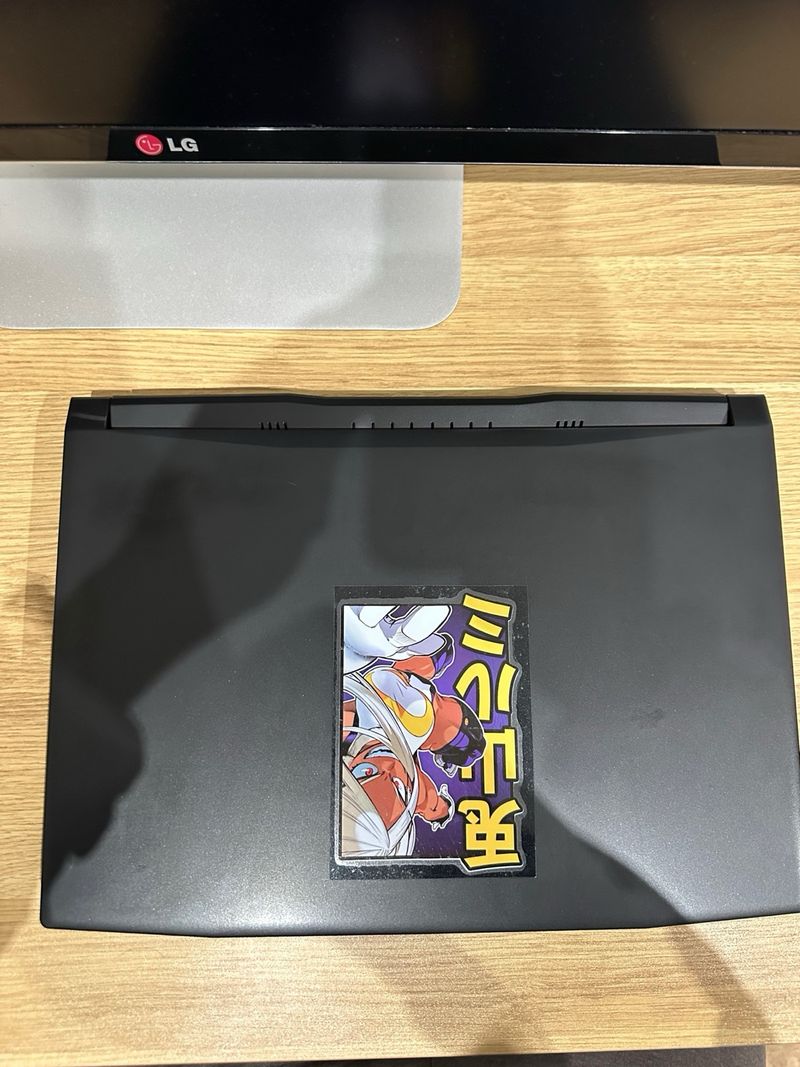 MSI Katana GF66 12UC-820XES afbeelding 2