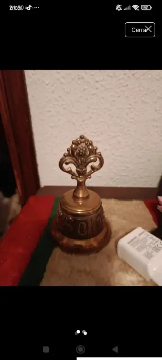 Campana Tibetana de Bronce Decorada