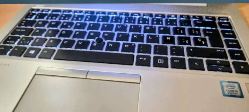 Portátil  HP Intel i5 / 16GB RAM afbeelding 3