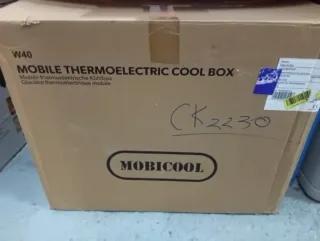 Nevera portátil azul Mobicool W40 AC/DC