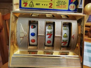 Máquina Tragaperras Juguete Antigua Casino Seven