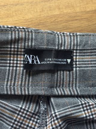 Pantalones Zara grises elásticos