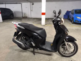 Honda SH125i Negra Automática PRECIO NO NEGOCIABLE