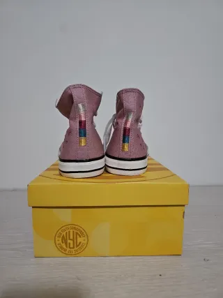 Deportivas NYC rosas talla 40