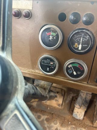 Dumper Caterpillar D300