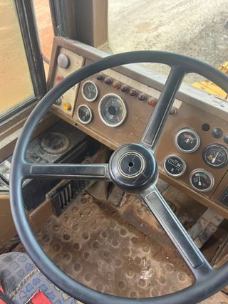 Dumper Caterpillar D300